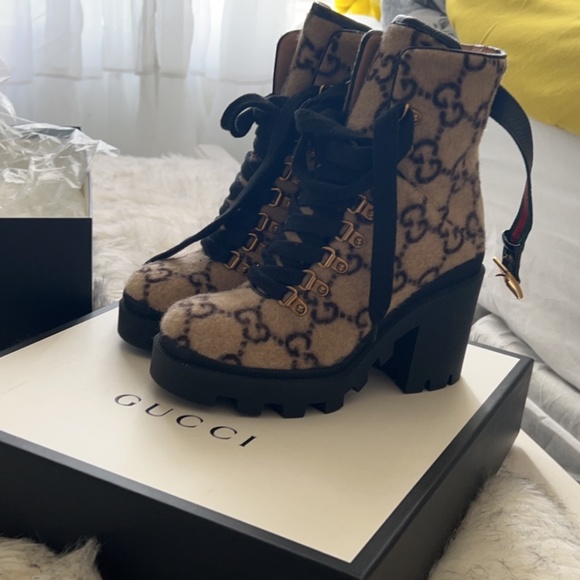 Shoes - Picture 1 of 1